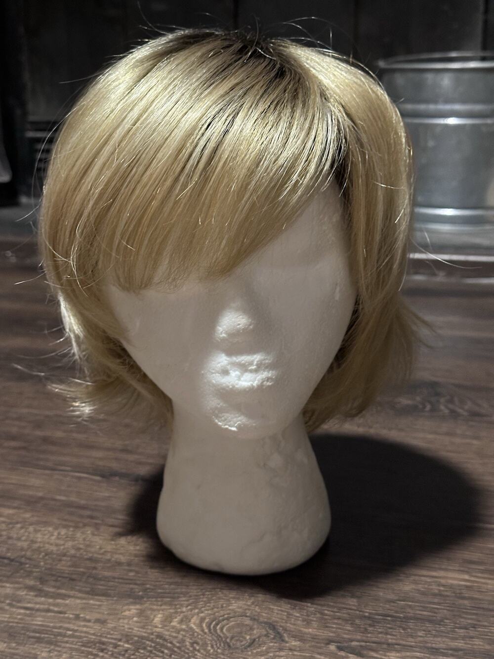 Paula Young Wig Golden Blonde Bob Short A1408